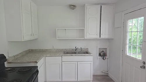 1 Pershing Dr #A Photo 1