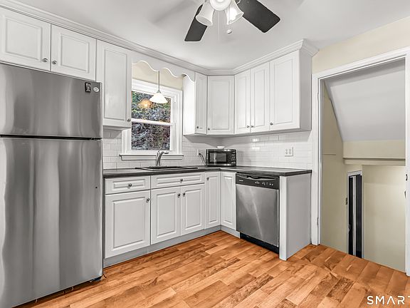 5th image of 385 Roses Mill Road