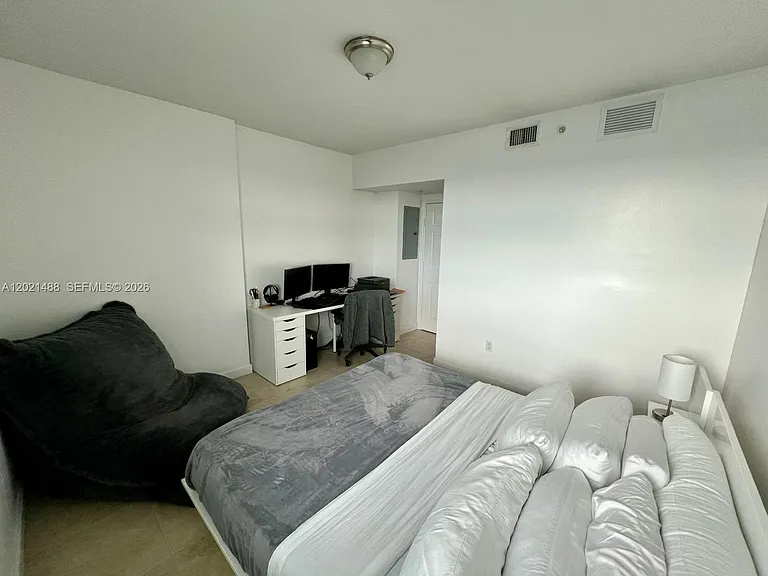 1723 SW 2nd Ave #1106 — Photo 12