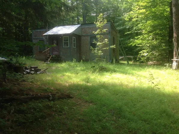 10 Moody Pond Road, Ossipee, NH 03814