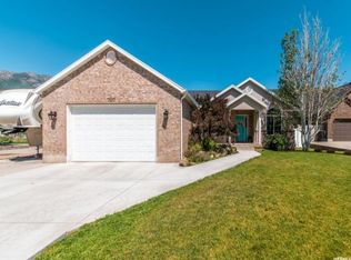 7830 S Cedar Loop Dr, South Weber, UT 84405