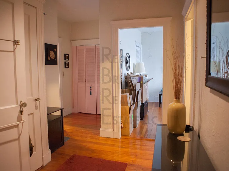 28 Anderson St #12 — Photo 3