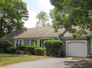 33 Rabbit Ln, Hyannis, MA 02601