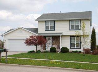 424 Park View Rd, Deerfield, WI 53531
