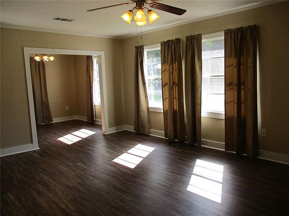 3rd image of 1507 Creed St