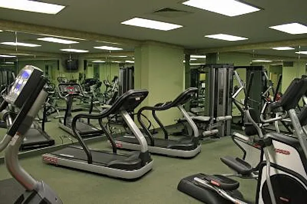 Rented by Douglas Elliman | media 23