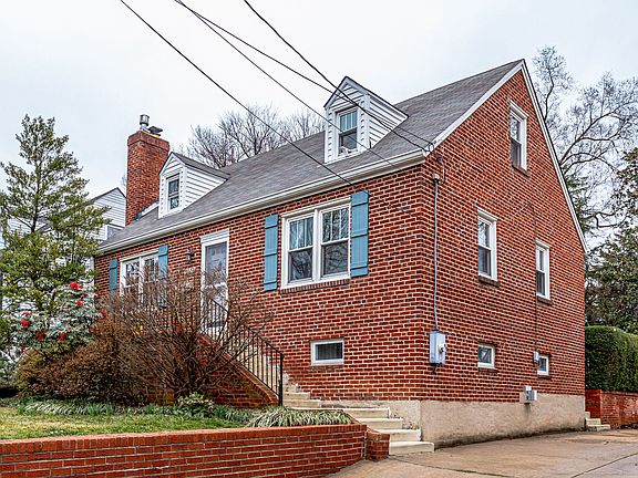 2nd image of 2827 W George Mason Rd