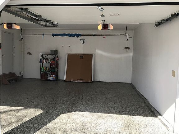  4 garage