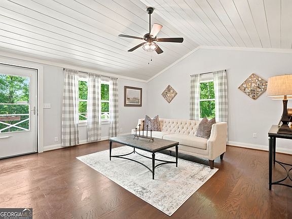 4th image of 129 Cline Valley Pl