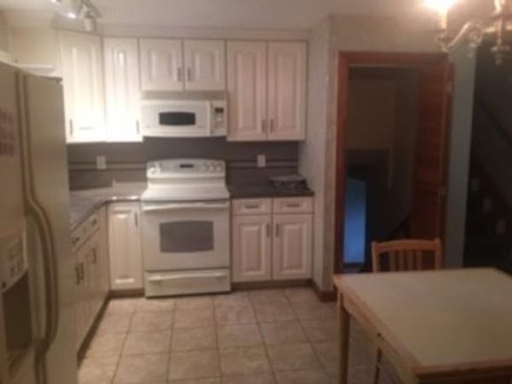 4th image of 18 Norton Dr #18