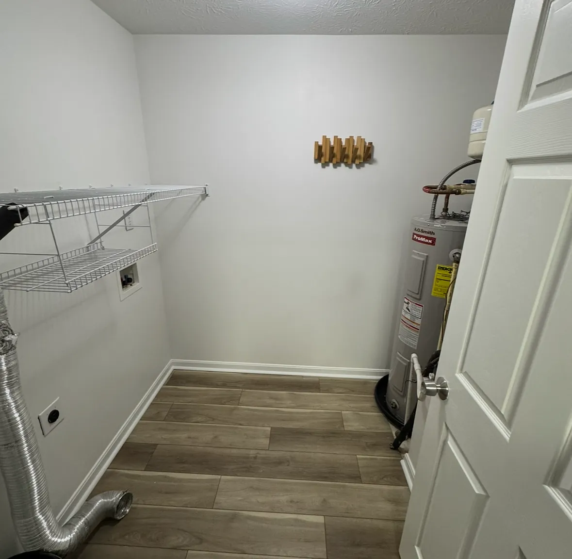 2 bed, 1124 sqft, $1,400 — Photo 4