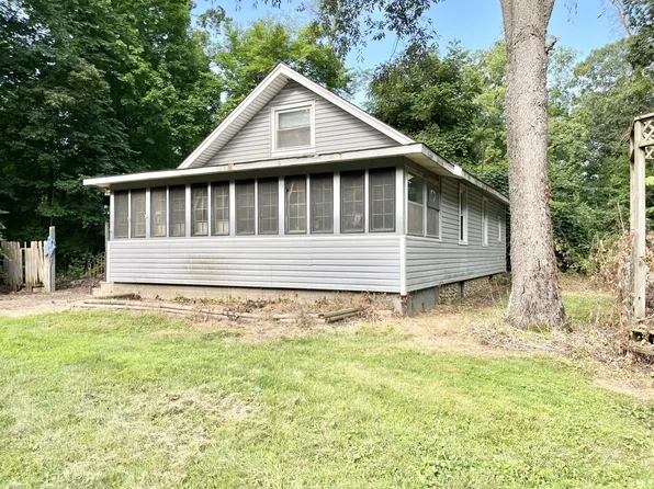 400 Lane 140 Lake George Ln, Fremont, IN 46737