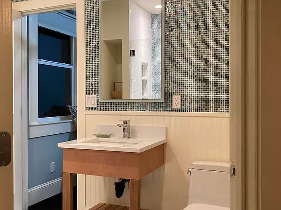 4th image of 4320 Royal Anne Dr #1