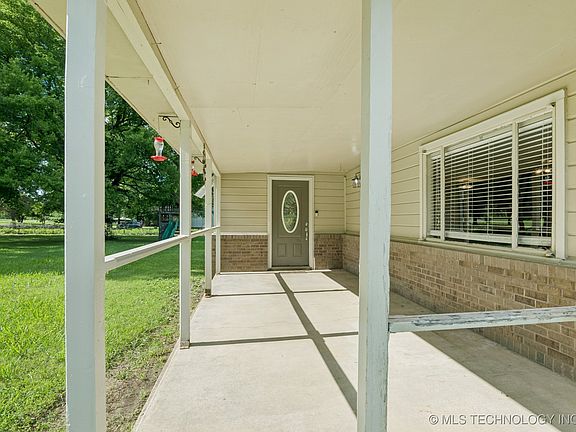 4th image of 29677 S Pine Valley Dr