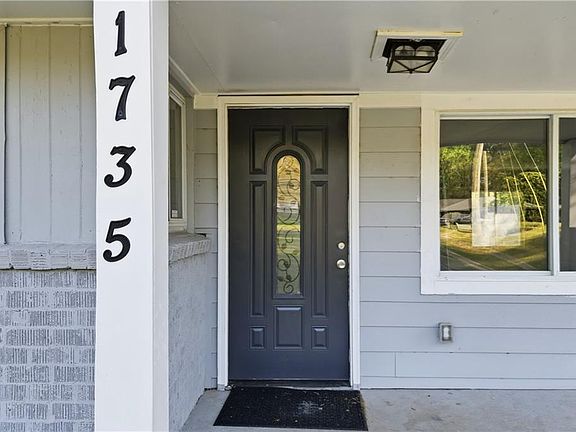 2nd image of 1735 Carter Ave
