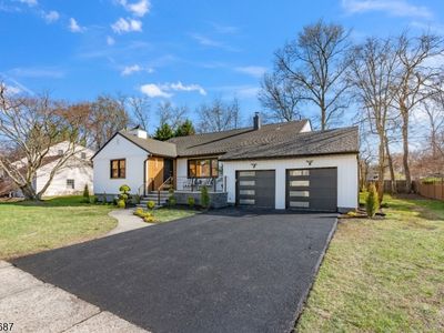 185 Colonial Rd, Emerson, NJ, 07630