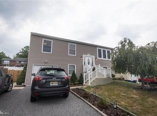 160 Village Dr, Barnegat, NJ 08005