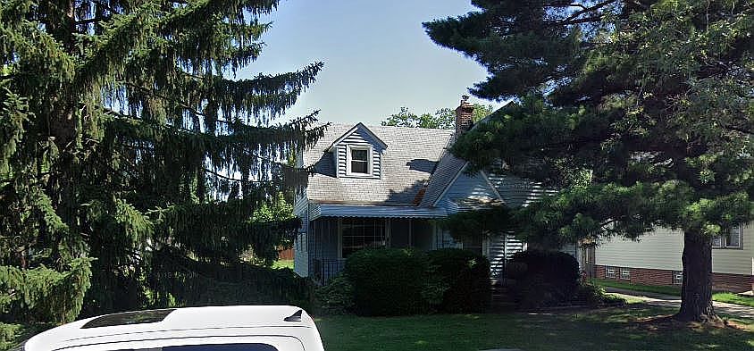 1st image of 7604 Thornton Dr