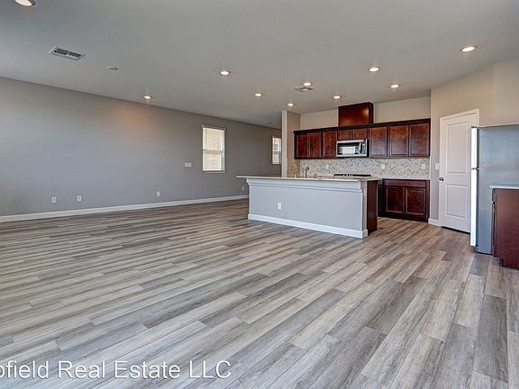 5th image of 8689 Senna Ave #C3