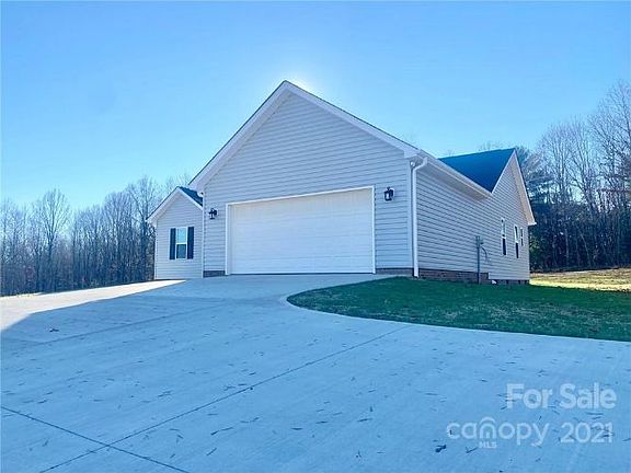 2nd image of 1577 State Highway 16 N