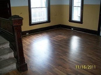 2nd image of 113 Burton St SW