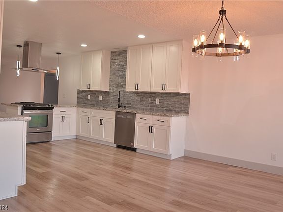 4th image of 3649 Castille St