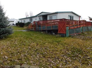 211 W Paradise Rd, Spangle, WA 99031