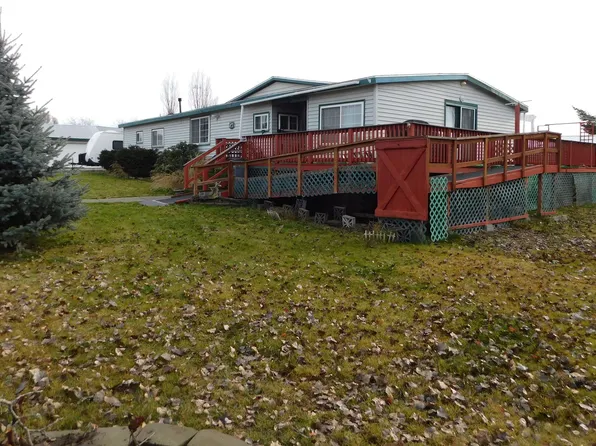 211 W Paradise Rd, Spangle, WA 99031