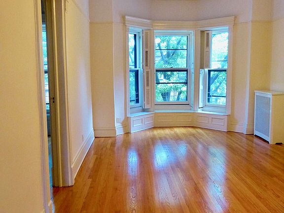2nd image of 800 Carroll St #3