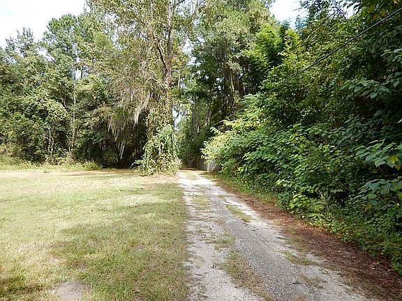4th image of 4660 SE 112th Pl