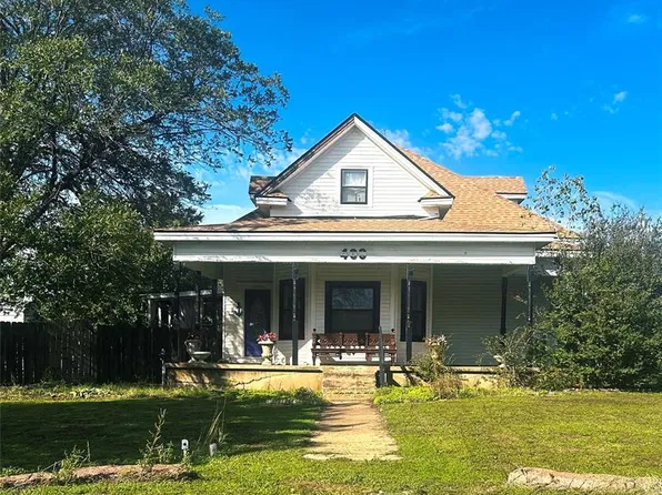 409 N Locust St, Granite, OK 73547