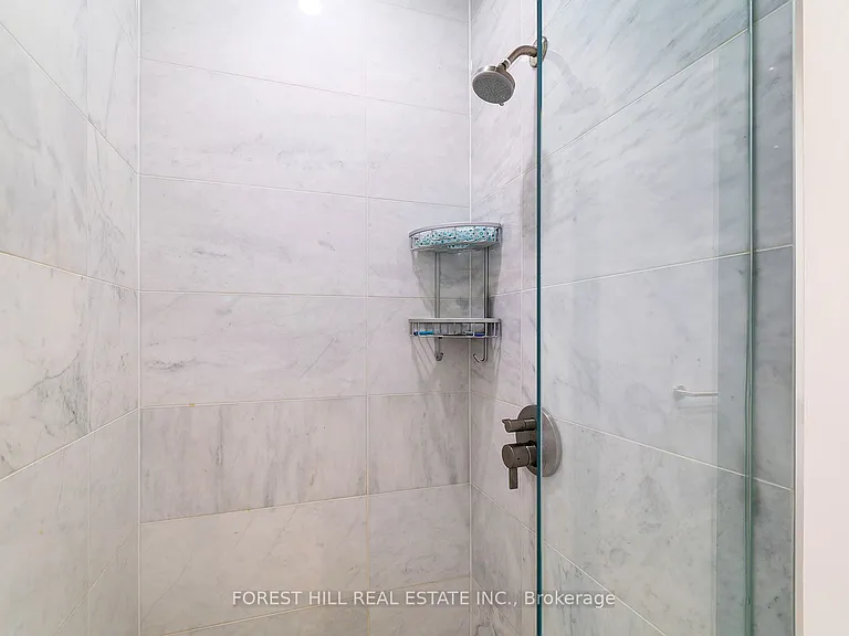 101 Erskine Ave #Penthouse 12 — Photo 15