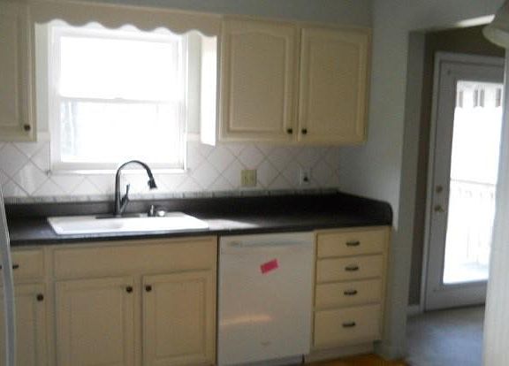 5th image of 150 Pinevilla Dr