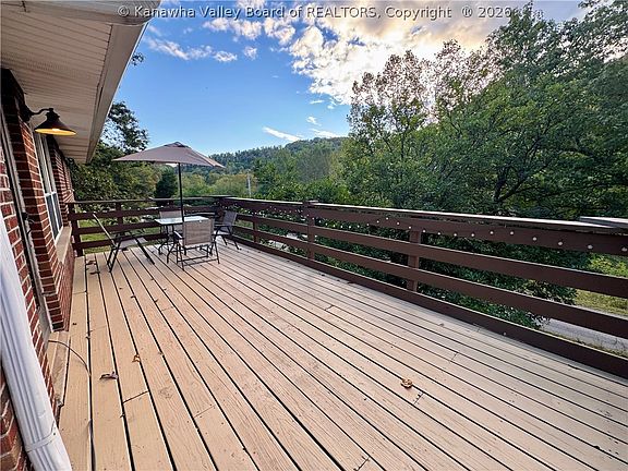 3rd image of 3028 Frame Rd
