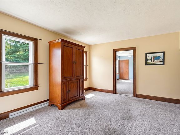 4th image of 1237 Stardale Ave SW