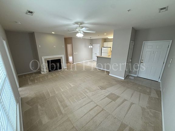 4th image of 6981 Hanesbrook Cir APT 204