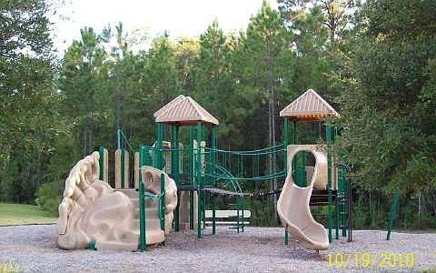 5th image of 85042 Champlain Dr