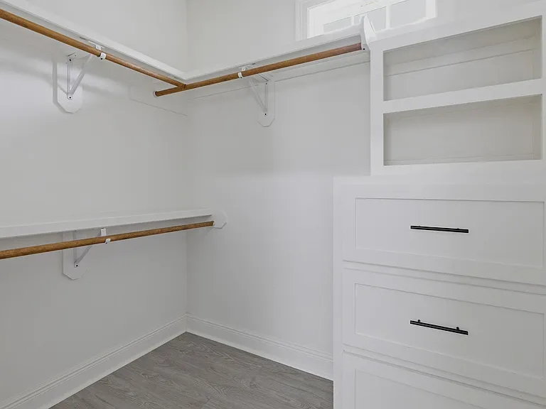 303 Lyles St — Photo 11