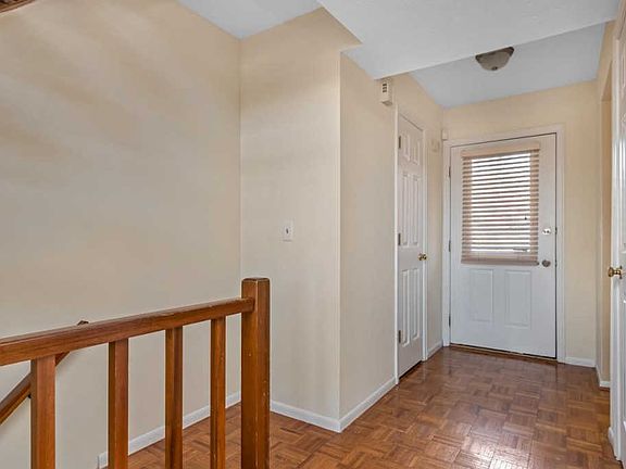 3rd image of 11777 Caerleon Ct
