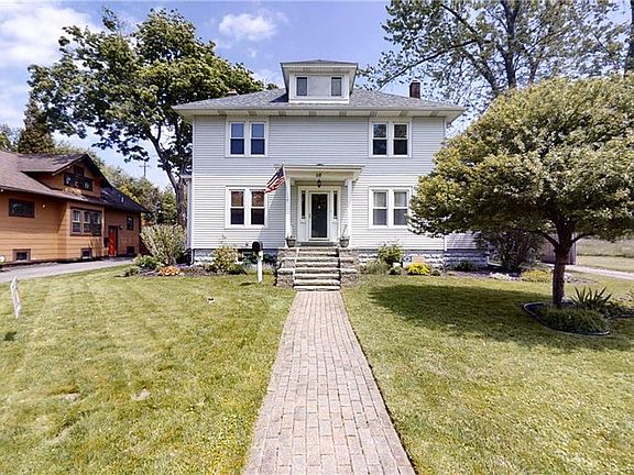 2nd image of 68 Park Blvd