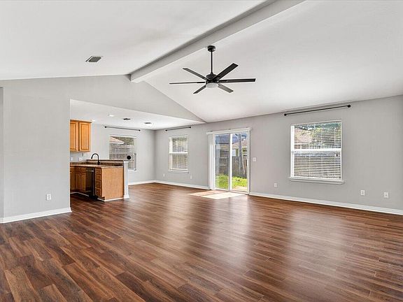 5th image of 53 Brenda Ln