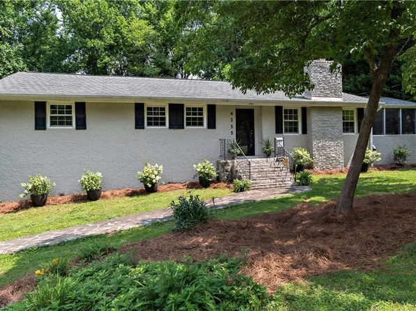 4255 Bower Ln, Winston Salem, NC 27104