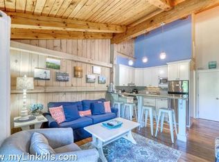21 Island Inn Rd #41, Oak Bluffs, MA 02557