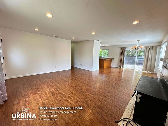 3rd image of 8458 Lakewood Ave
