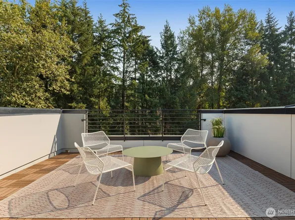 1139 129th Court NE, Bellevue, WA 98005