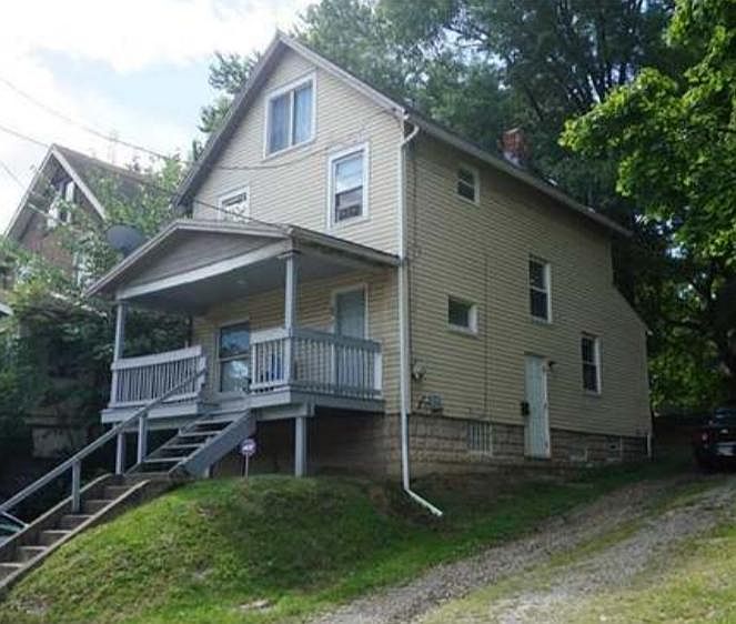 1st image of 678 Brown St