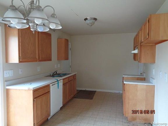 2nd image of 1835 Grant Pl