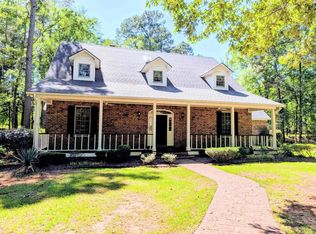 194 Cal Ray Dr, Camden, AR 71701