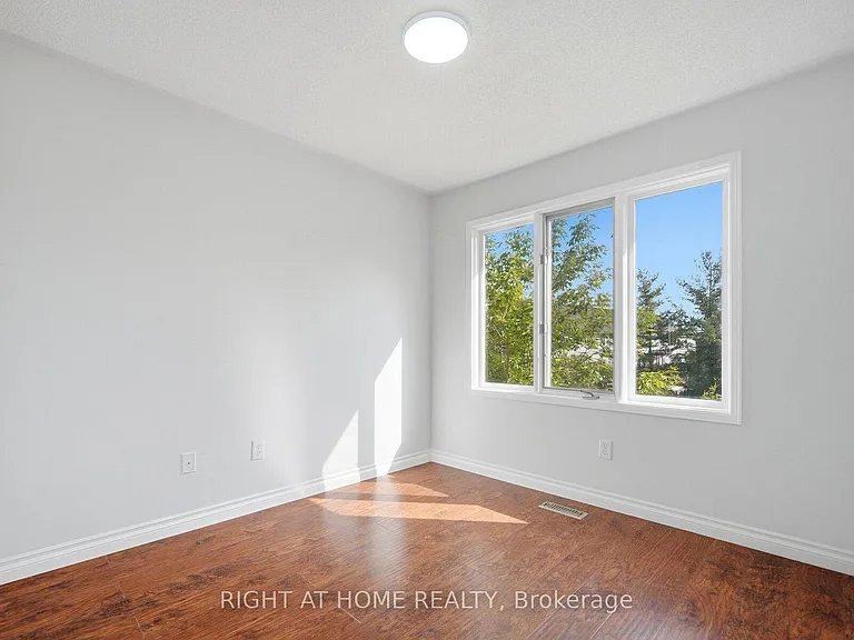 2349 Strawfield Ct — Photo 18