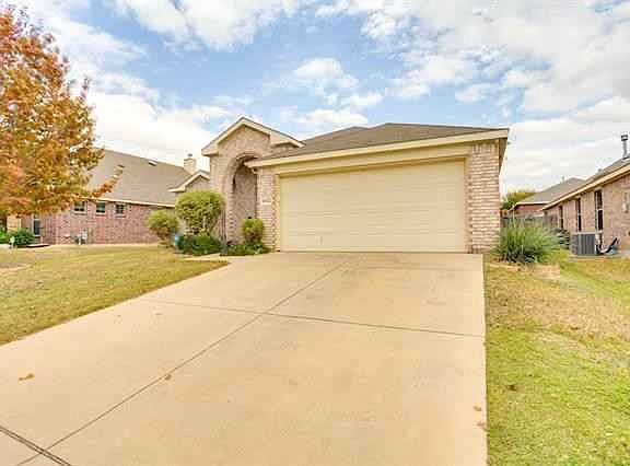 3rd image of 9052 Heartwood Dr